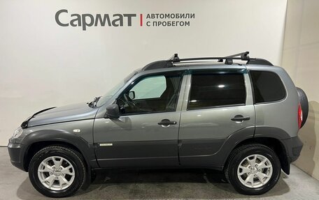 Chevrolet Niva I рестайлинг, 2017 год, 725 000 рублей, 4 фотография
