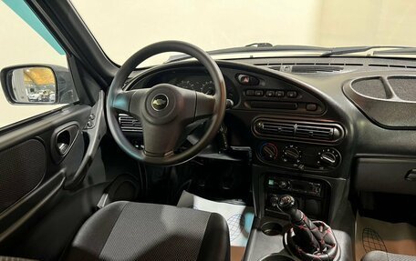 Chevrolet Niva I рестайлинг, 2017 год, 725 000 рублей, 11 фотография