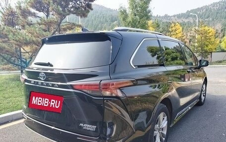 Toyota Sienna, 2021 год, 2 690 500 рублей, 7 фотография