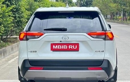 Toyota RAV4, 2022 год, 1 970 300 рублей, 4 фотография