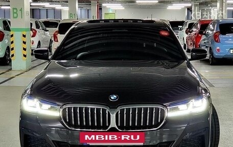 BMW 5 серия, 2022 год, 3 535 000 рублей, 2 фотография