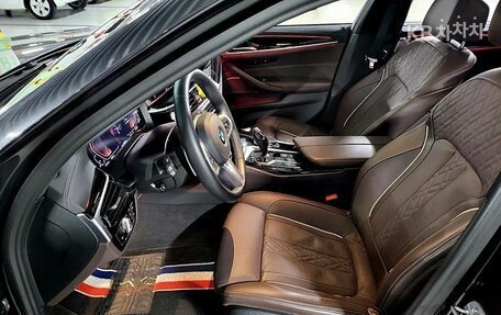BMW 5 серия, 2022 год, 3 535 000 рублей, 6 фотография