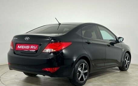 Hyundai Solaris II рестайлинг, 2015 год, 1 110 000 рублей, 4 фотография