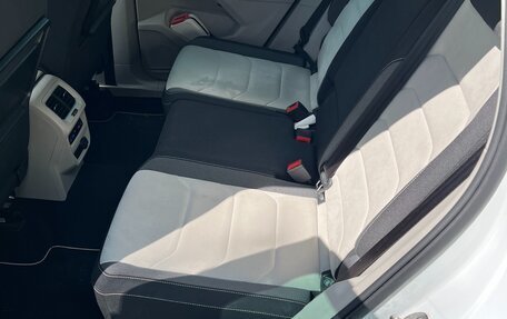 Volkswagen Tiguan II, 2017 год, 2 500 000 рублей, 9 фотография