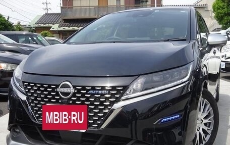 Nissan Note, 2022 год, 1 400 000 рублей, 3 фотография