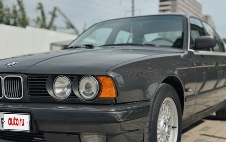BMW 5 серия, 1992 год, 599 000 рублей, 24 фотография