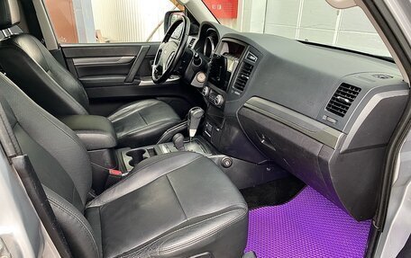 Mitsubishi Pajero IV, 2011 год, 1 699 000 рублей, 9 фотография