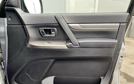 Mitsubishi Pajero IV, 2011 год, 1 699 000 рублей, 19 фотография