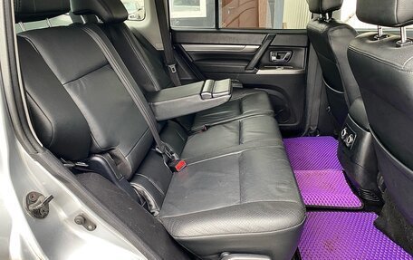 Mitsubishi Pajero IV, 2011 год, 1 699 000 рублей, 23 фотография