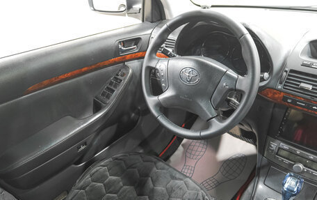 Toyota Avensis III рестайлинг, 2004 год, 749 000 рублей, 8 фотография