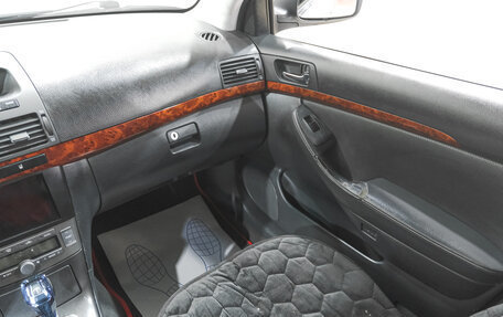 Toyota Avensis III рестайлинг, 2004 год, 749 000 рублей, 10 фотография