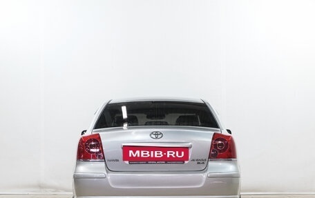 Toyota Avensis III рестайлинг, 2004 год, 749 000 рублей, 4 фотография