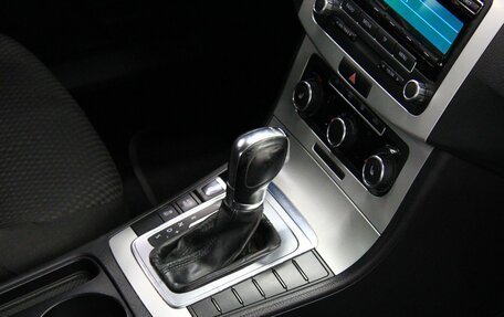 Volkswagen Passat B7, 2012 год, 999 000 рублей, 10 фотография