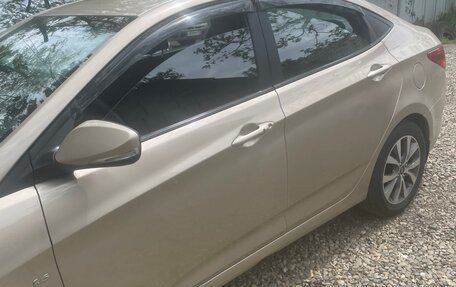 Hyundai Solaris II рестайлинг, 2013 год, 1 300 000 рублей, 4 фотография