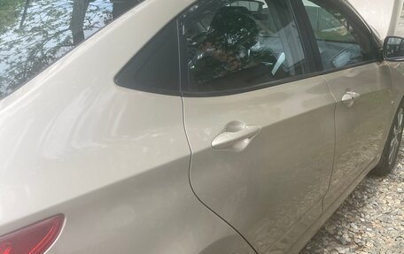 Hyundai Solaris II рестайлинг, 2013 год, 1 300 000 рублей, 12 фотография