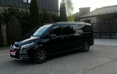 Mercedes-Benz V-Класс, 2023 год, 12 700 000 рублей, 1 фотография