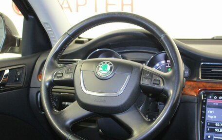 Skoda Superb III рестайлинг, 2013 год, 975 000 рублей, 16 фотография