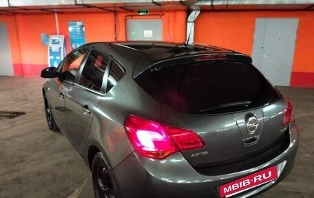 Opel Astra J, 2011 год, 460 000 рублей, 10 фотография