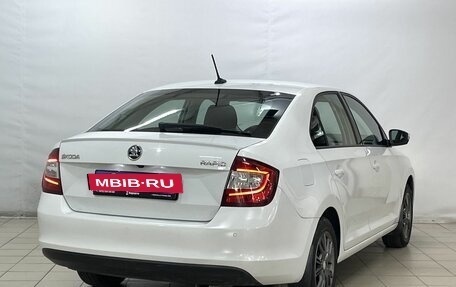 Skoda Rapid I, 2018 год, 1 225 000 рублей, 4 фотография