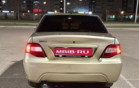 Daewoo Nexia I рестайлинг, 2011 год, 250 000 рублей, 10 фотография