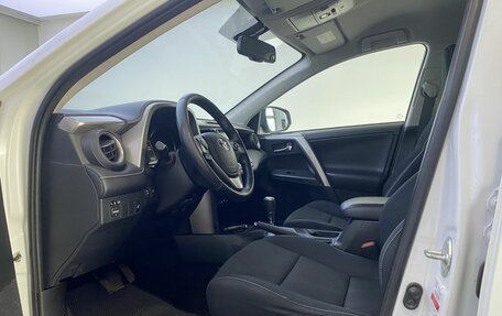 Toyota RAV4, 2018 год, 2 625 000 рублей, 20 фотография