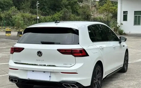 Volkswagen Golf VIII, 2023 год, 1 950 777 рублей, 4 фотография