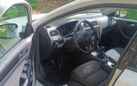 Volkswagen Jetta VI, 2013 год, 1 120 000 рублей, 8 фотография