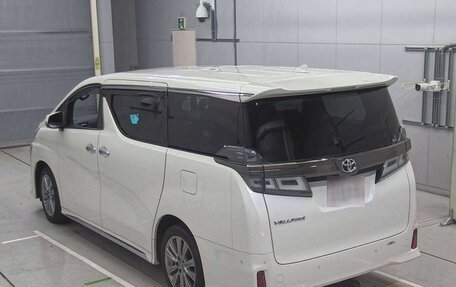 Toyota Vellfire II, 2020 год, 3 290 000 рублей, 4 фотография