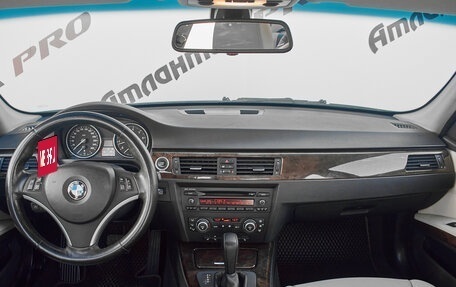 BMW 3 серия, 2009 год, 1 200 000 рублей, 13 фотография