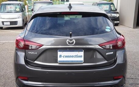 Mazda Axela, 2017 год, 830 000 рублей, 4 фотография