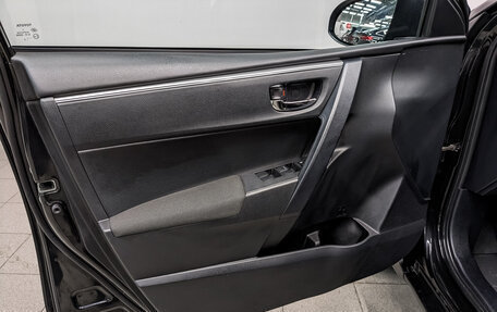 Toyota Corolla, 2015 год, 1 299 000 рублей, 19 фотография