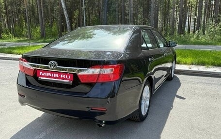 Toyota Camry, 2012 год, 1 850 000 рублей, 5 фотография