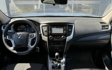 Mitsubishi L200 IV рестайлинг, 2020 год, 2 798 000 рублей, 7 фотография