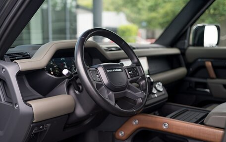 Land Rover Defender II, 2021 год, 7 190 000 рублей, 9 фотография