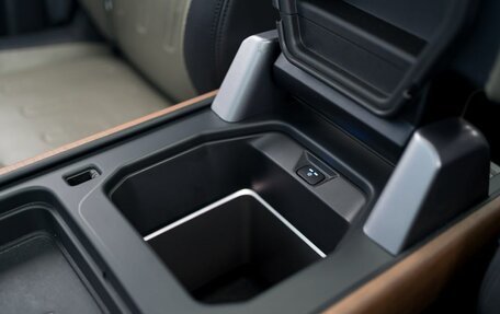 Land Rover Defender II, 2021 год, 7 190 000 рублей, 17 фотография