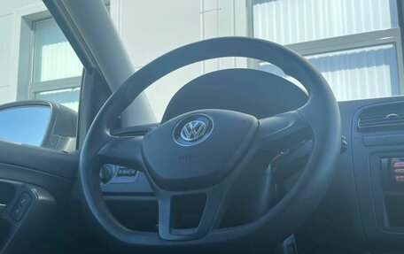 Volkswagen Polo VI (EU Market), 2015 год, 18 фотография