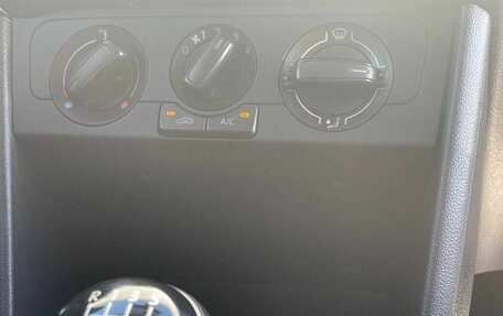 Volkswagen Polo VI (EU Market), 2015 год, 17 фотография