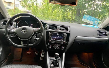 Volkswagen Jetta VI, 2016 год, 1 300 000 рублей, 10 фотография