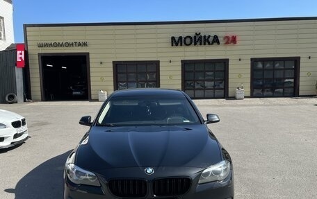 BMW 5 серия, 2016 год, 2 300 000 рублей, 2 фотография