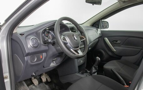 Renault Logan II, 2020 год, 930 000 рублей, 10 фотография