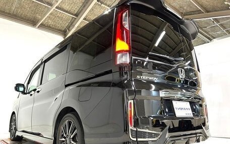 Honda Stepwgn IV, 2018 год, 1 793 000 рублей, 27 фотография