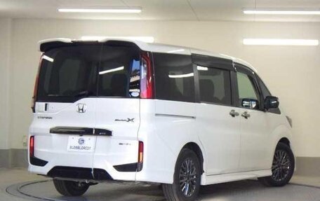 Honda Stepwgn IV, 2018 год, 1 712 000 рублей, 2 фотография