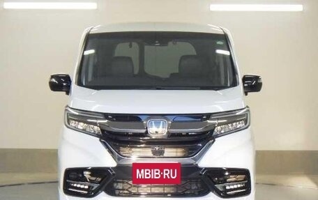 Honda Stepwgn IV, 2018 год, 1 712 000 рублей, 3 фотография