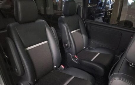 Honda Stepwgn IV, 2016 год, 1 678 000 рублей, 12 фотография