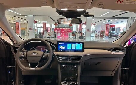 Ford Escape, 2024 год, 1 900 000 рублей, 7 фотография