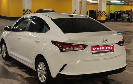 Hyundai Solaris II рестайлинг, 2021 год, 1 700 000 рублей, 6 фотография