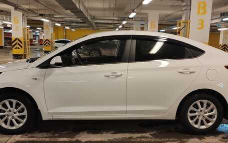 Hyundai Solaris II рестайлинг, 2021 год, 1 700 000 рублей, 13 фотография