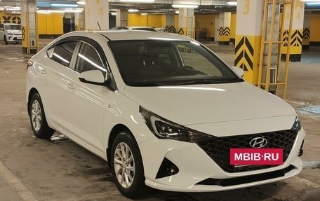 Hyundai Solaris II рестайлинг, 2021 год, 1 700 000 рублей, 10 фотография
