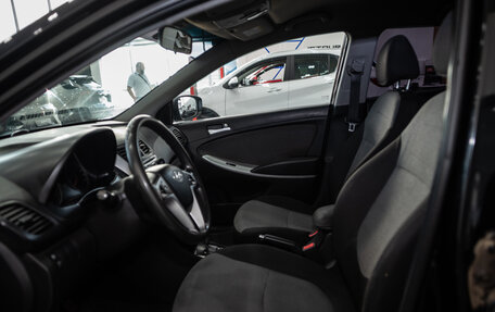 Hyundai Solaris II рестайлинг, 2011 год, 695 000 рублей, 12 фотография