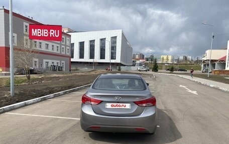 Hyundai Avante, 2011 год, 910 000 рублей, 3 фотография